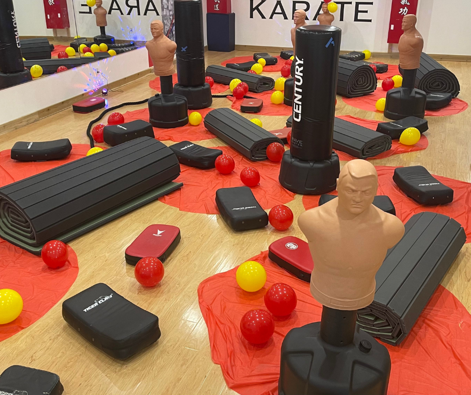 Parents Night Out! 2 Parents Night Out! - Image 2